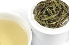 مكافحة الشيخوخة الفضة إبرة الشاي الأبيض ، الشاي العضوي إبرة الفضة للحصول على عظام قوية