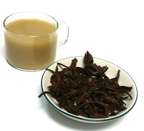 الصين ينغ هونغ يينجدي الشاي الأسود منزوعة الكافيين من الذوبان الناعش وناعم مع جوهر المعادن مصنع
